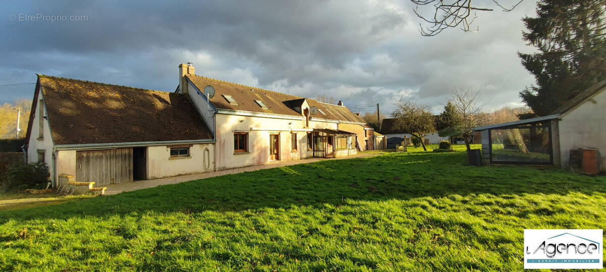 Maison à BROU