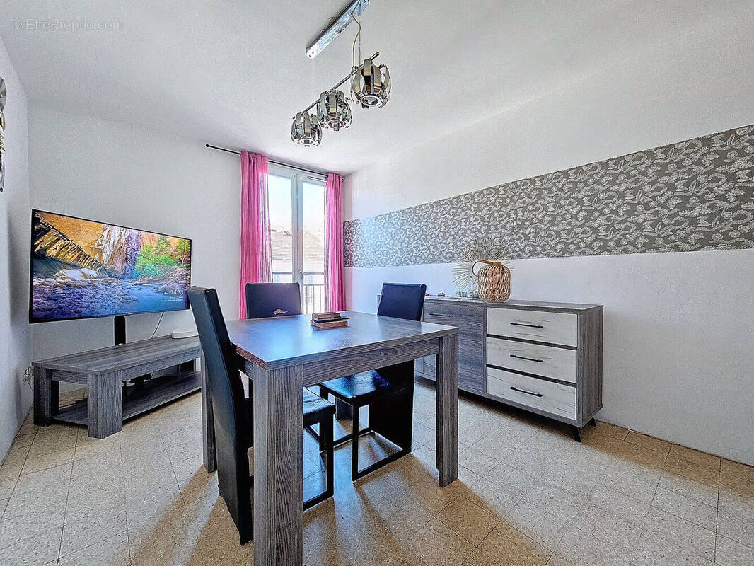 Appartement à MARSEILLE-14E