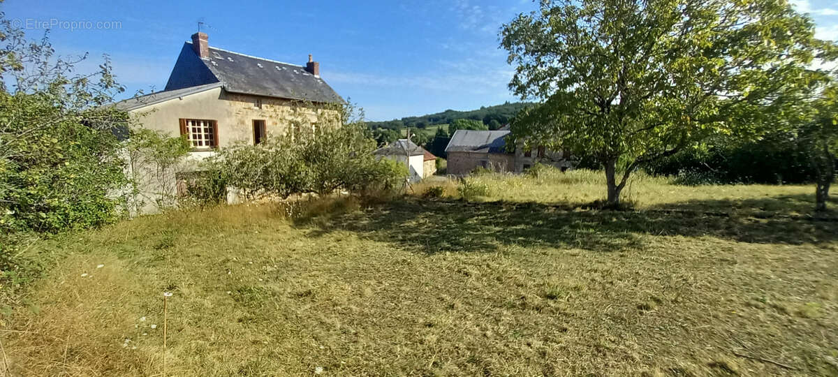 Maison à SAINT-DIZIER-LEYRENNE