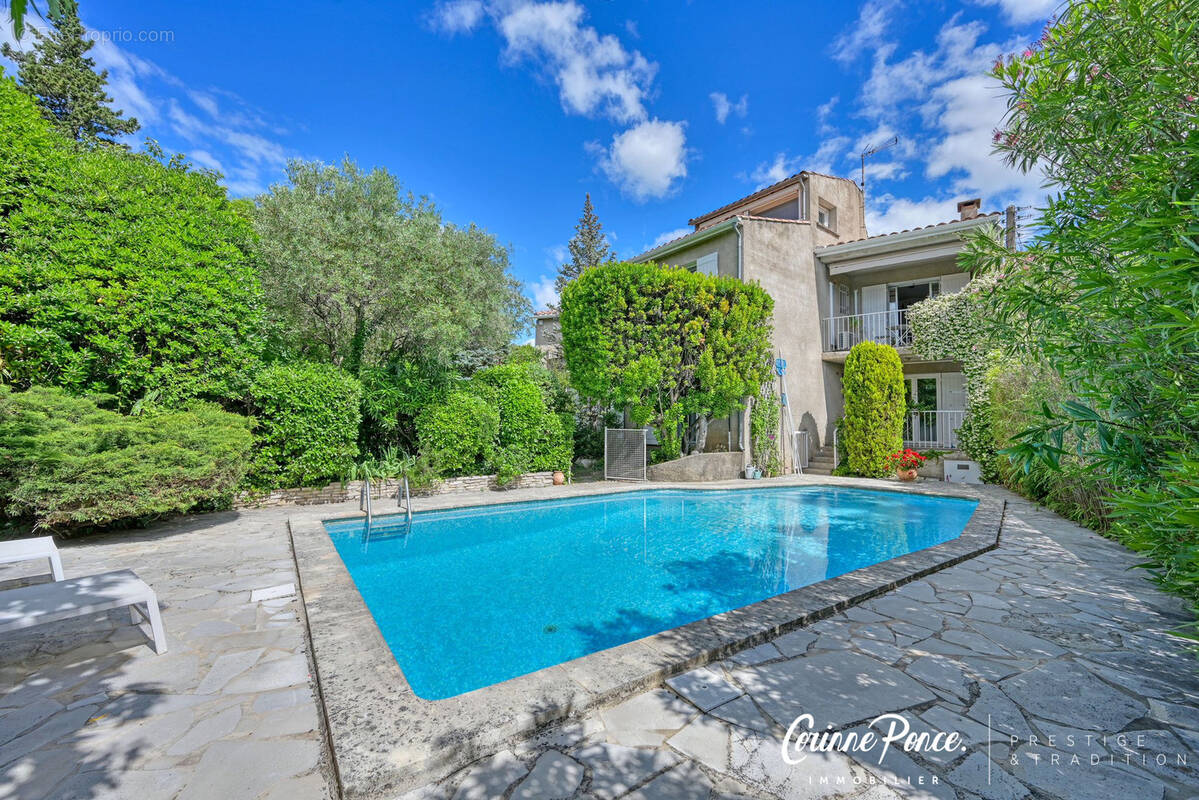 Maison à NIMES