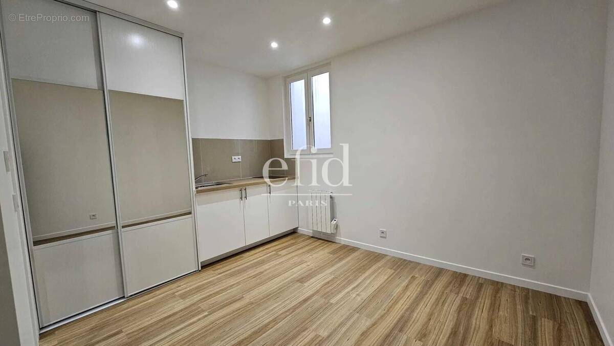 Appartement à PARIS-12E