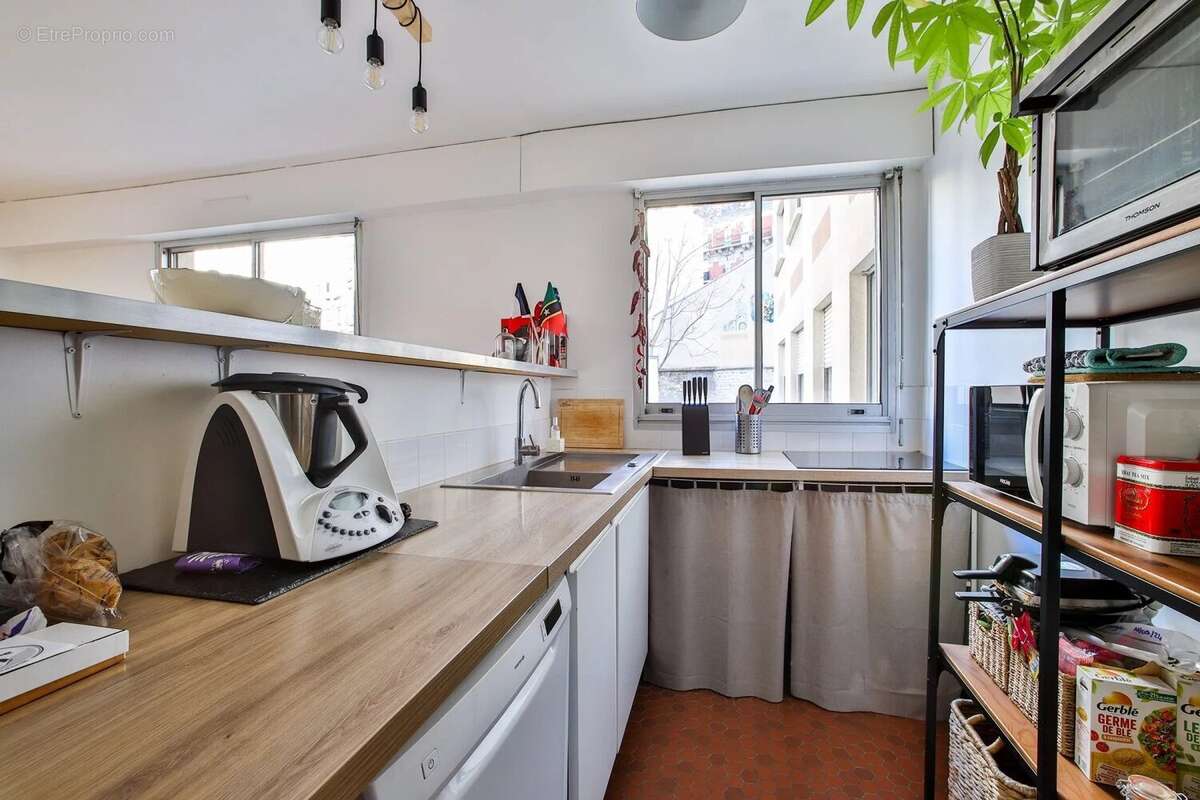 Appartement à PARIS-18E