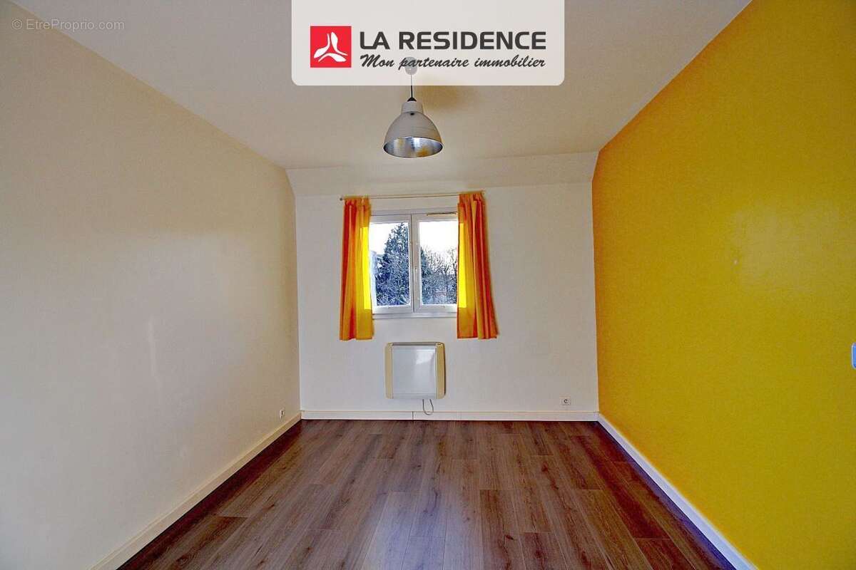 Appartement à LES MUREAUX