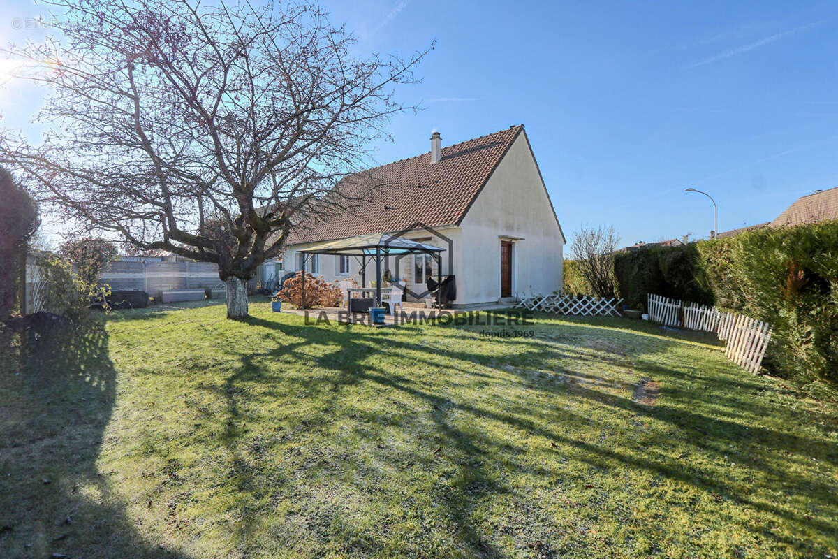 Maison à BRIE-COMTE-ROBERT