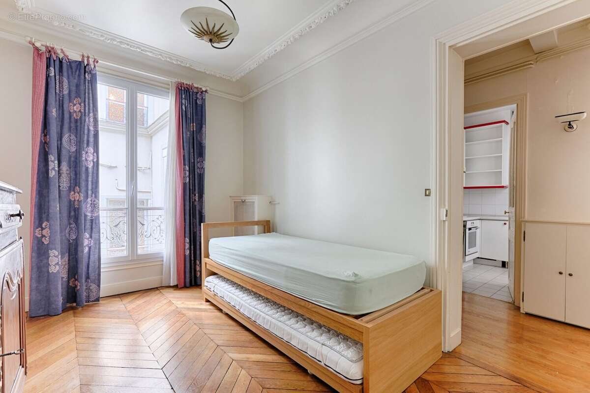 Appartement à PARIS-5E