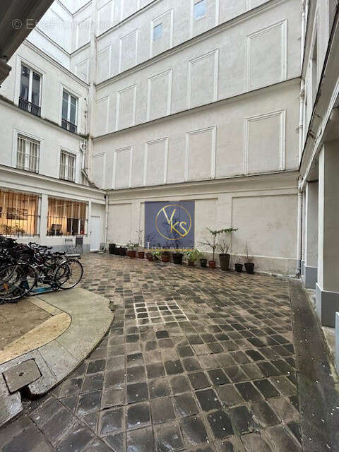 Appartement à PARIS-9E