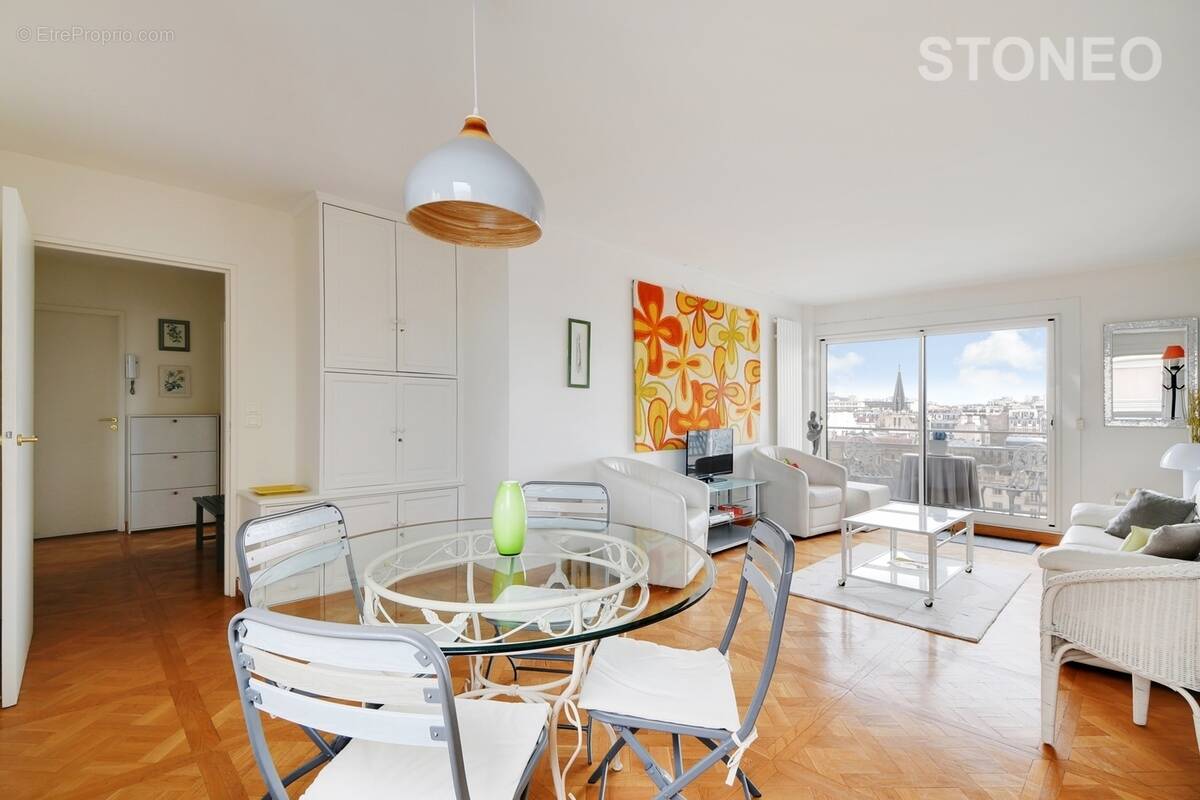 Appartement à PARIS-15E