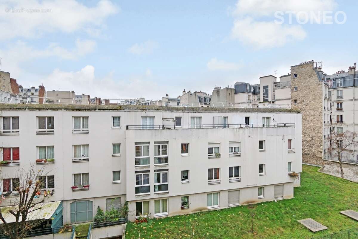 Appartement à PARIS-18E