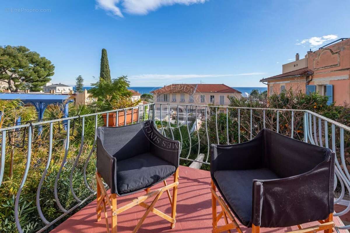 Appartement à BEAULIEU-SUR-MER