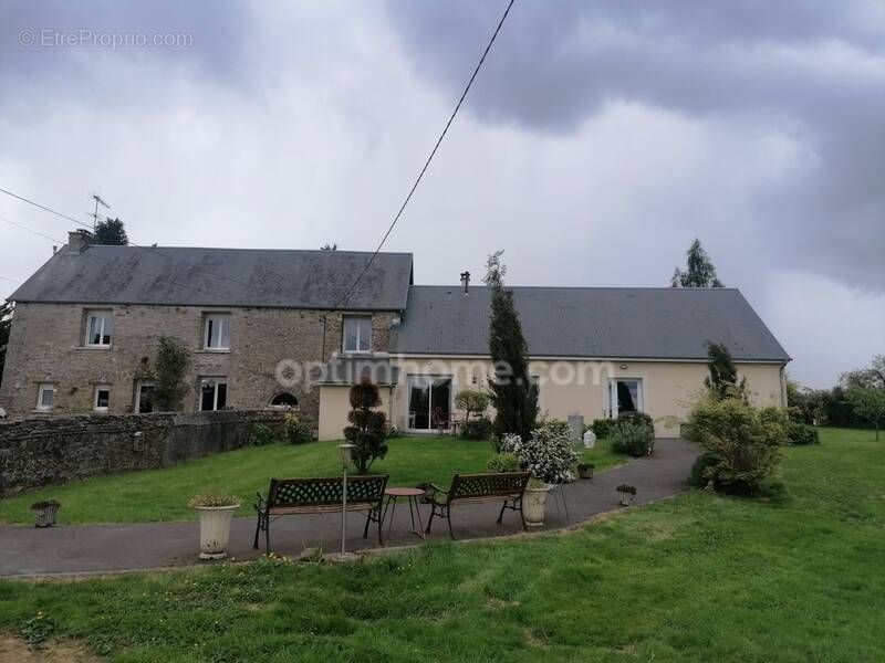 Maison à CAHAGNES