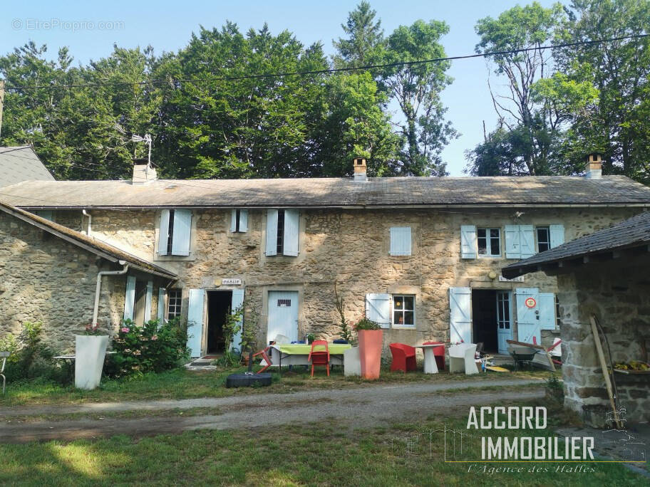 Maison à LA SALVETAT-SUR-AGOUT