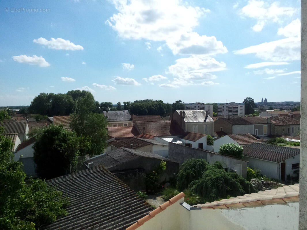 Appartement à SAINTES