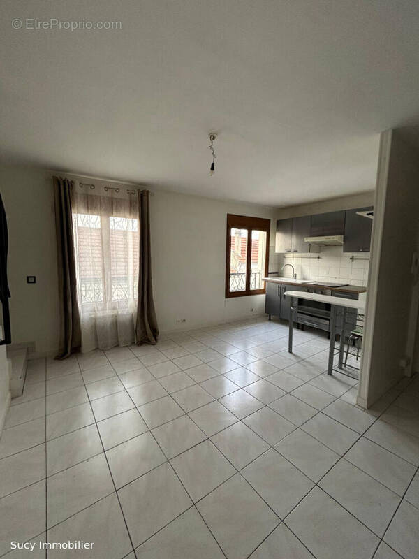 Appartement à CHENNEVIERES-SUR-MARNE