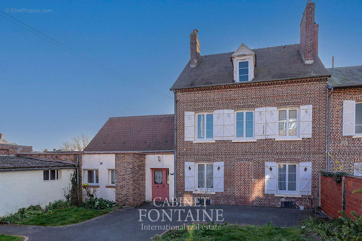 Maison à BEAUVAIS