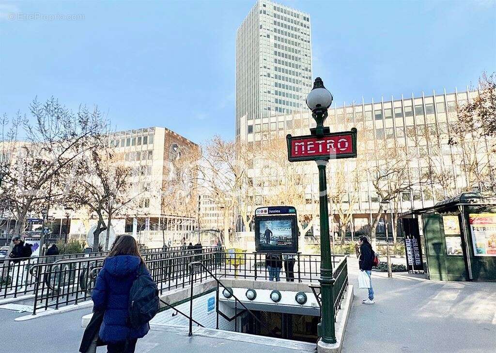 Appartement à PARIS-5E