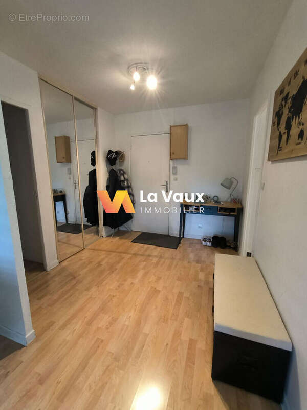 Appartement à LUDRES