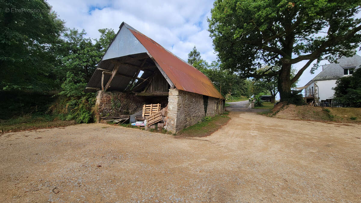 Maison à LANGUIDIC