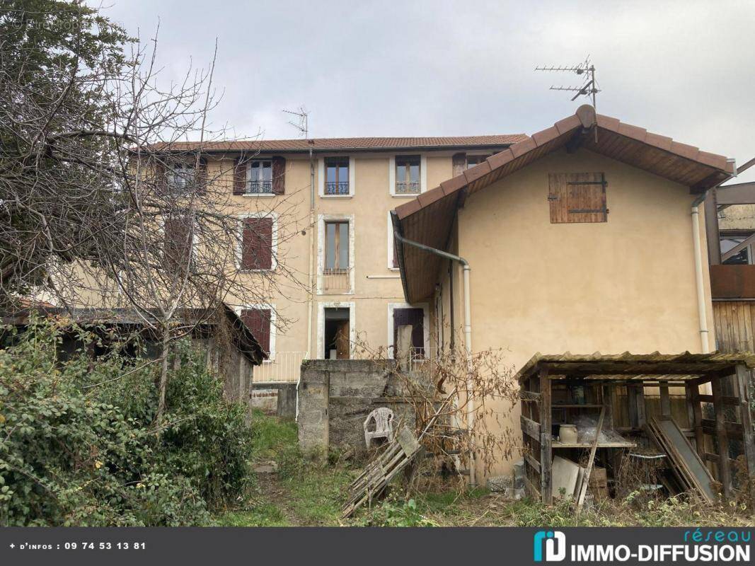 Appartement à FONTAINE