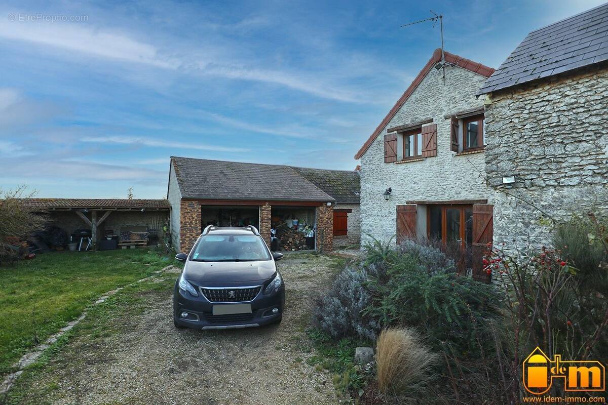 Maison à ANGERVILLE