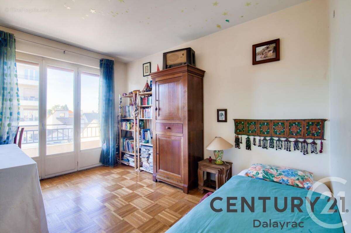 Appartement à FONTENAY-SOUS-BOIS