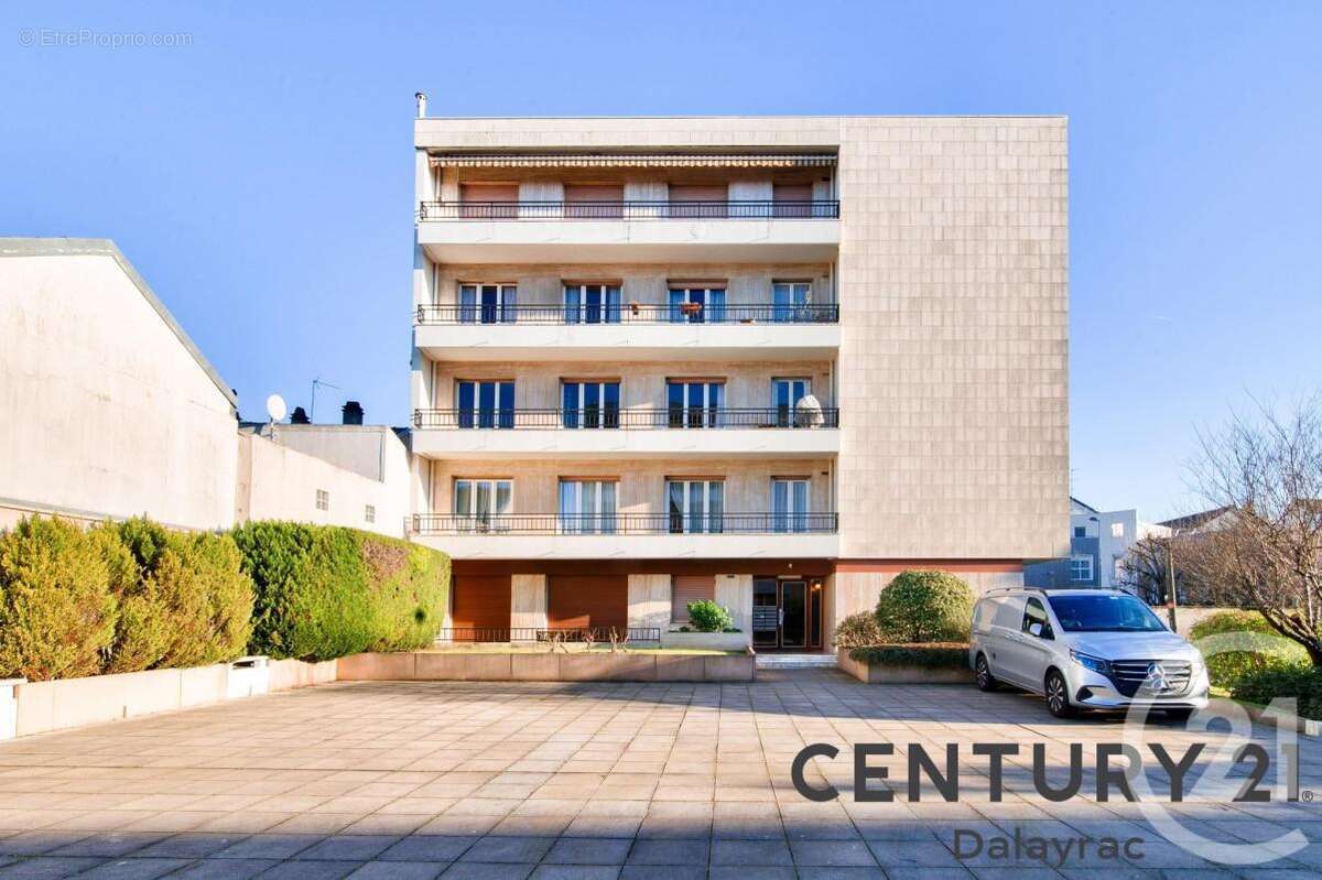 Appartement à FONTENAY-SOUS-BOIS