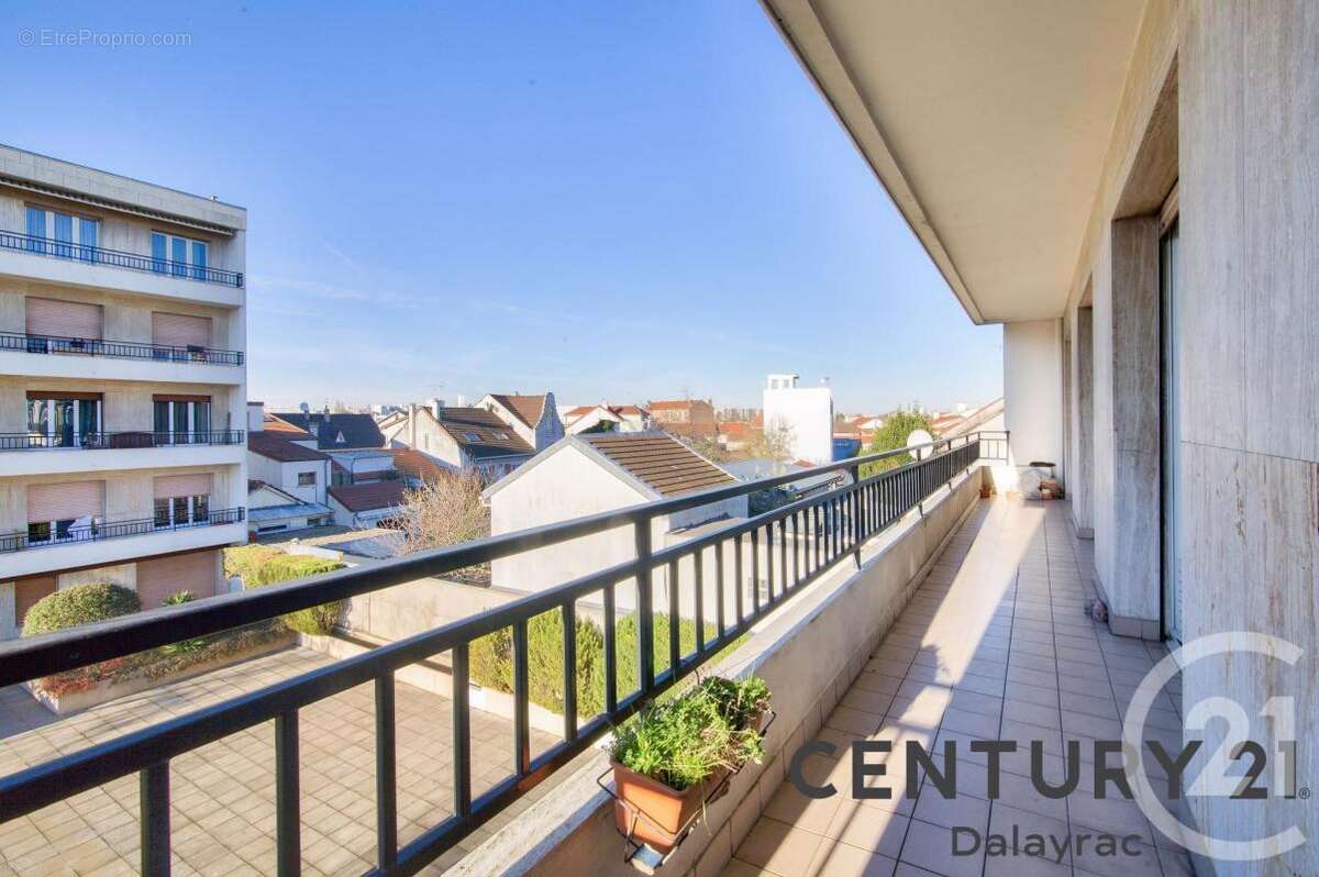 Appartement à FONTENAY-SOUS-BOIS