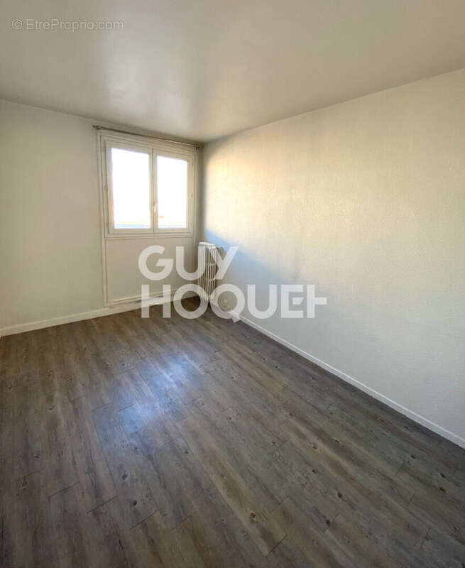 Appartement à PARIS-19E