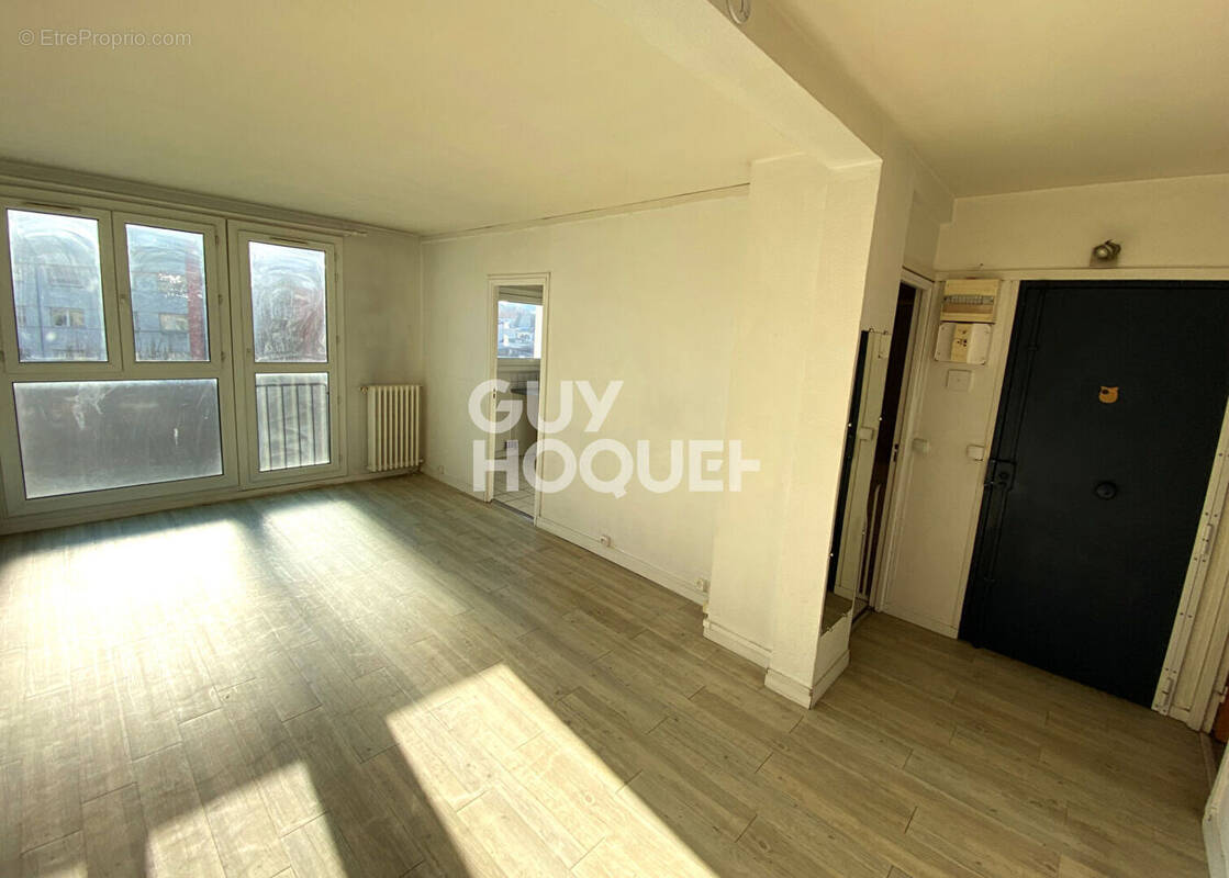 Appartement à PARIS-19E