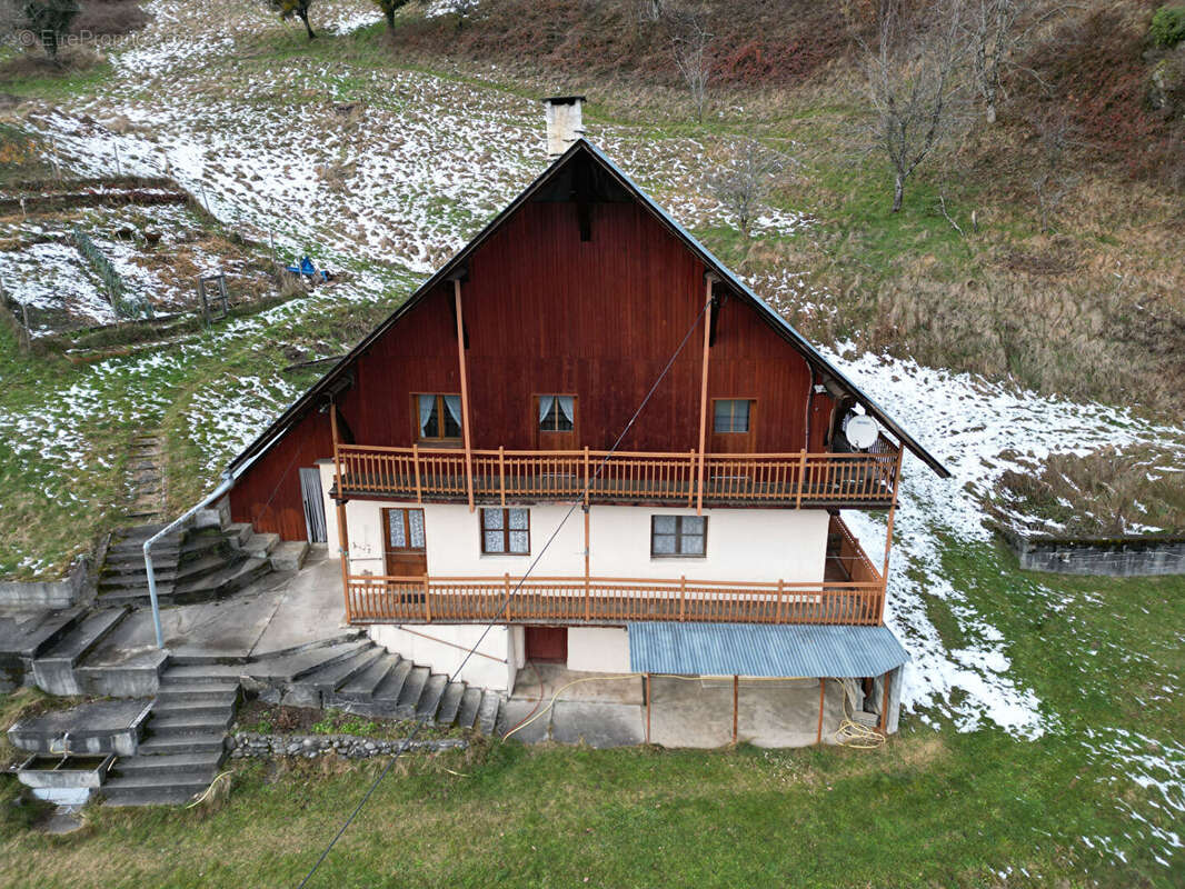 Maison à QUEIGE