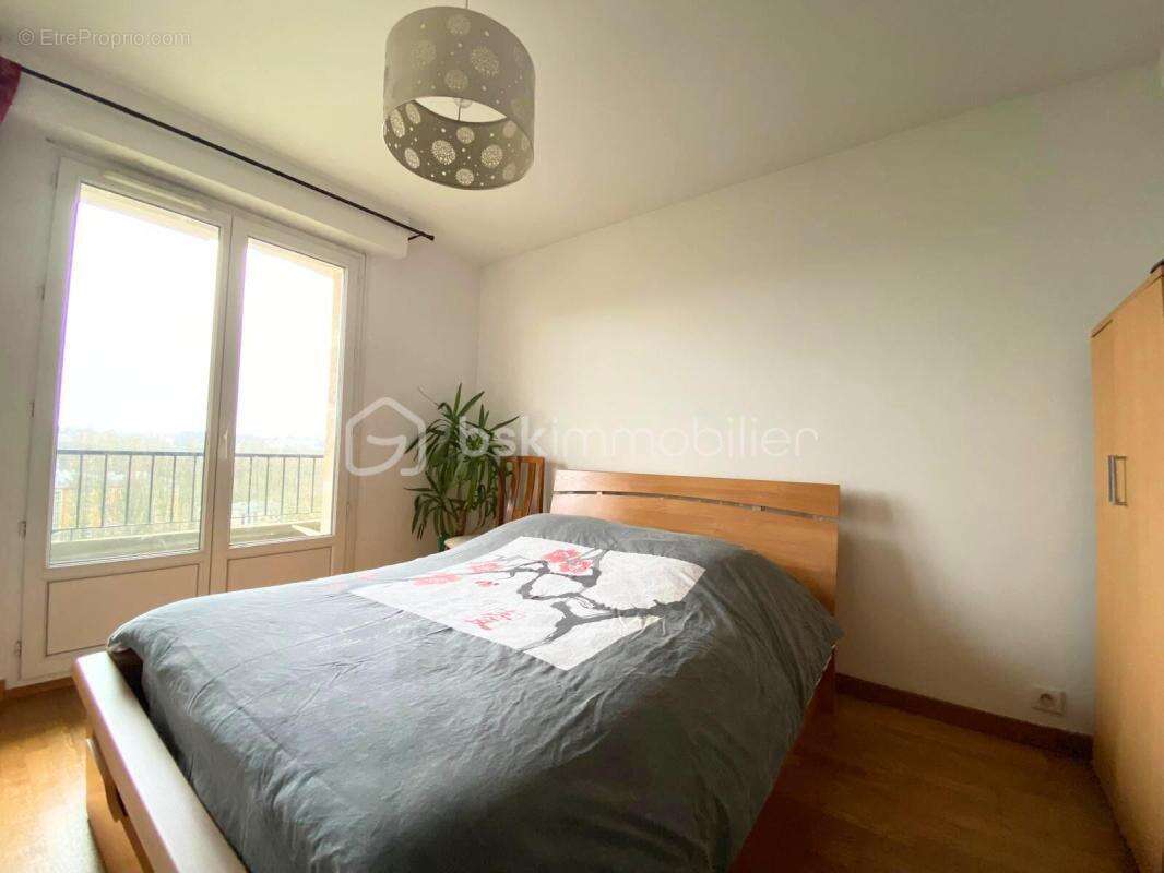 Appartement à SAVIGNY-SUR-ORGE