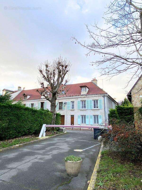 Appartement à SAVIGNY-SUR-ORGE