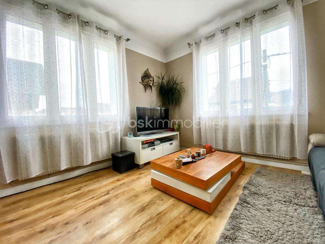 Appartement à AIX-LES-BAINS