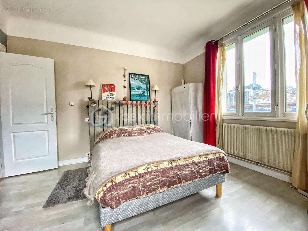 Appartement à AIX-LES-BAINS