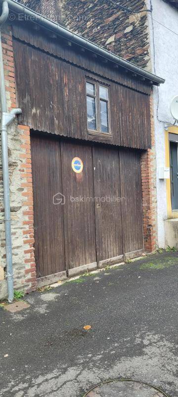 Parking à BOGNY-SUR-MEUSE