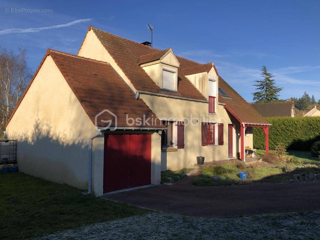 Maison à BAZAINVILLE