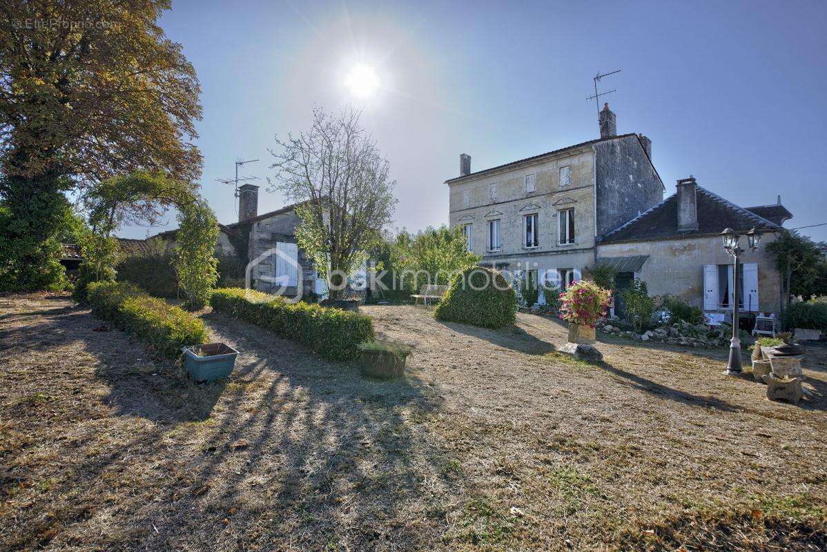 Maison à SAINT-ANTOINE-SUR-L&#039;ISLE