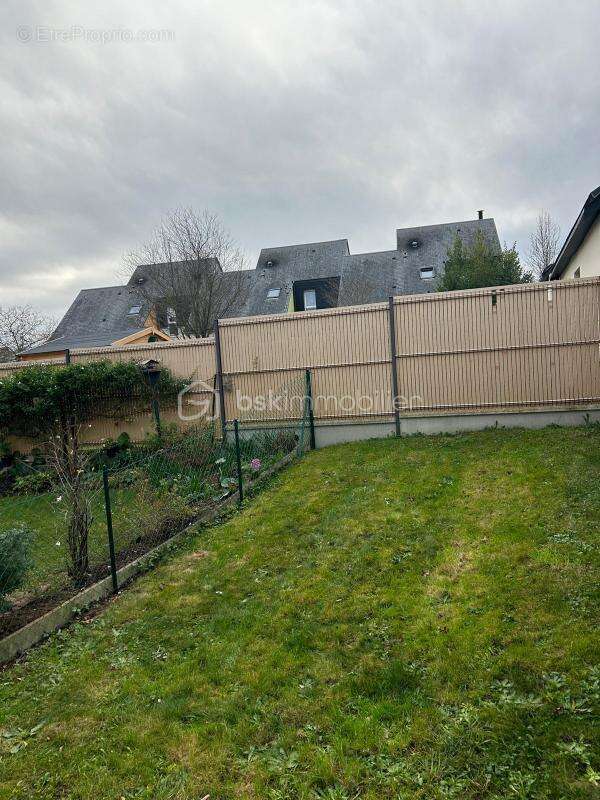 Appartement à LA CHAPELLE-SAINT-AUBIN