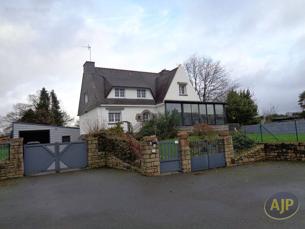 Maison à TREDION