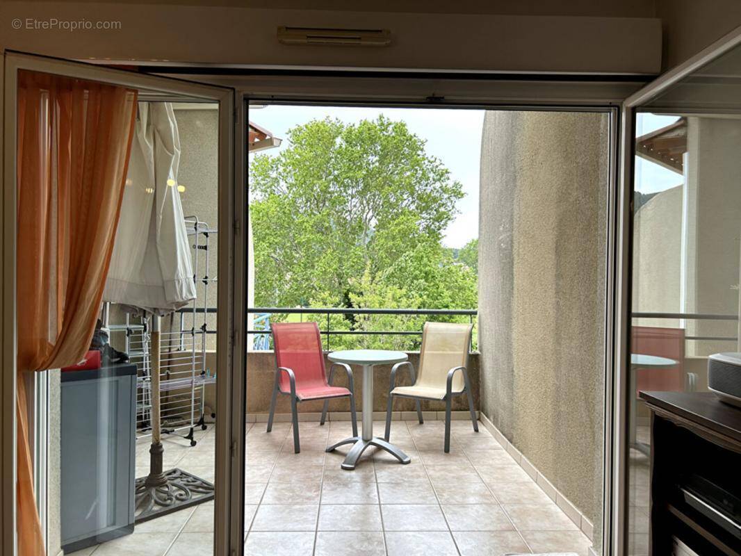 Appartement à SAINT-CYR-SUR-MER