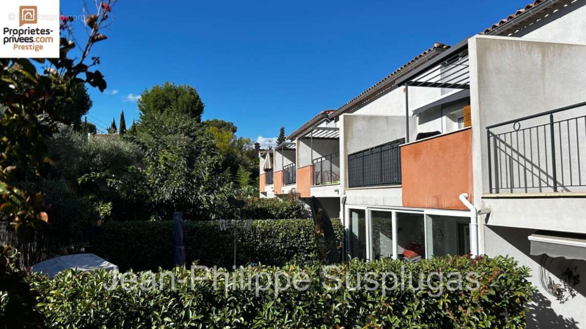 Appartement à SAINT-CYR-SUR-MER