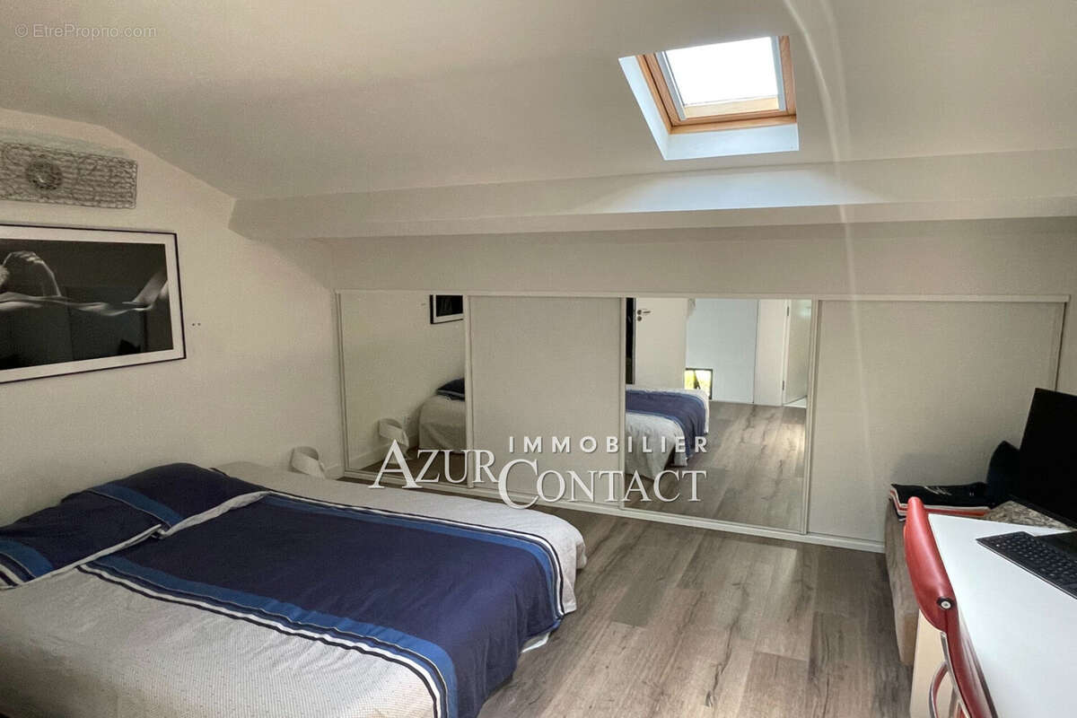 Appartement à MOUGINS