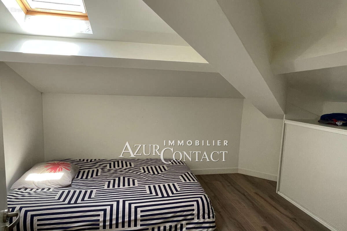 Appartement à MOUGINS