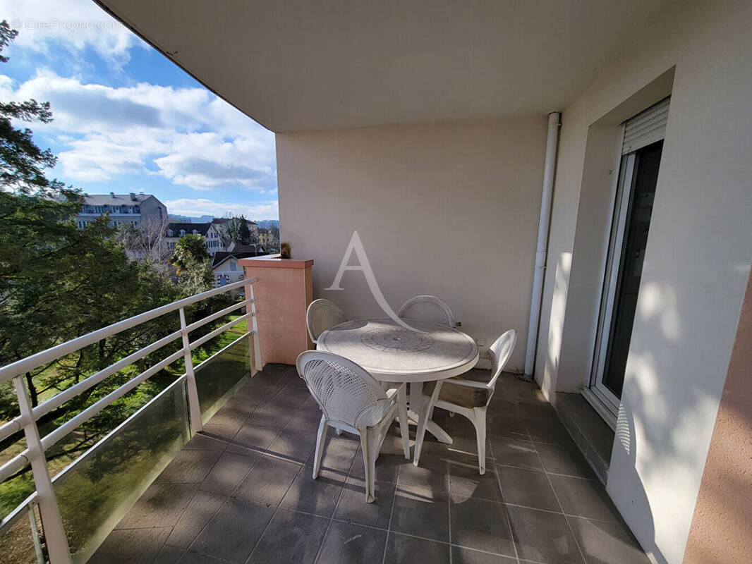 Appartement à BILLERE