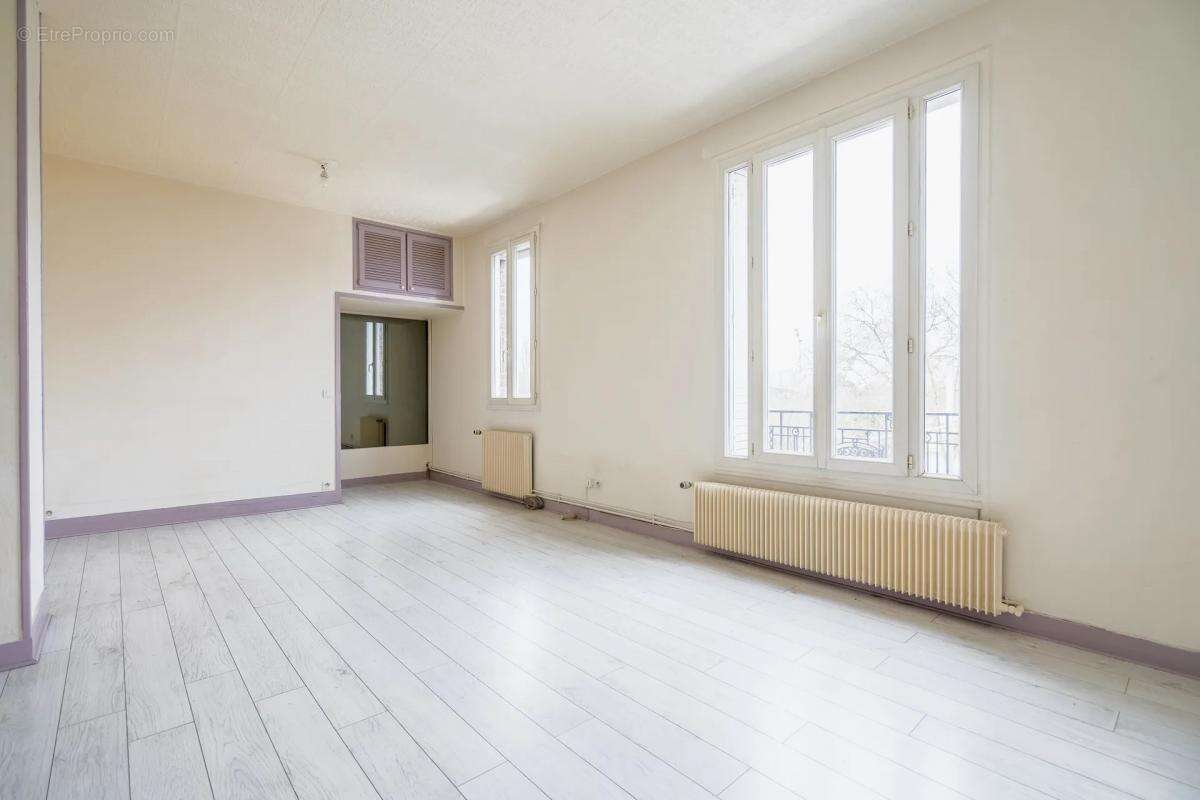 Appartement à SAINT-DENIS