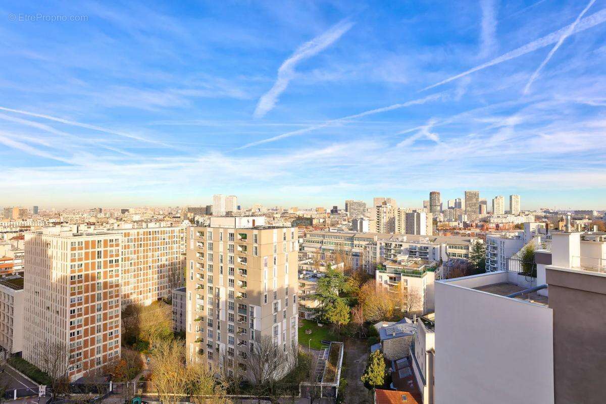 Appartement à PARIS-14E