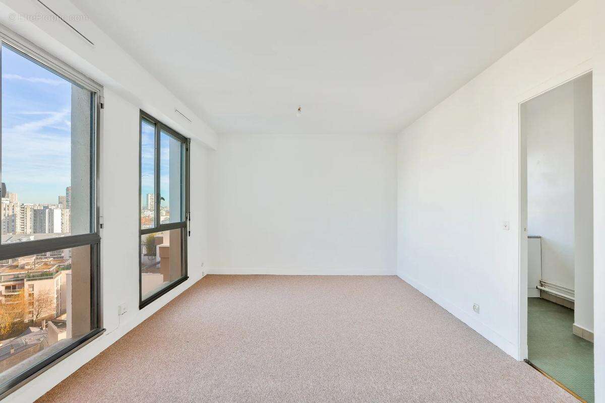 Appartement à PARIS-14E