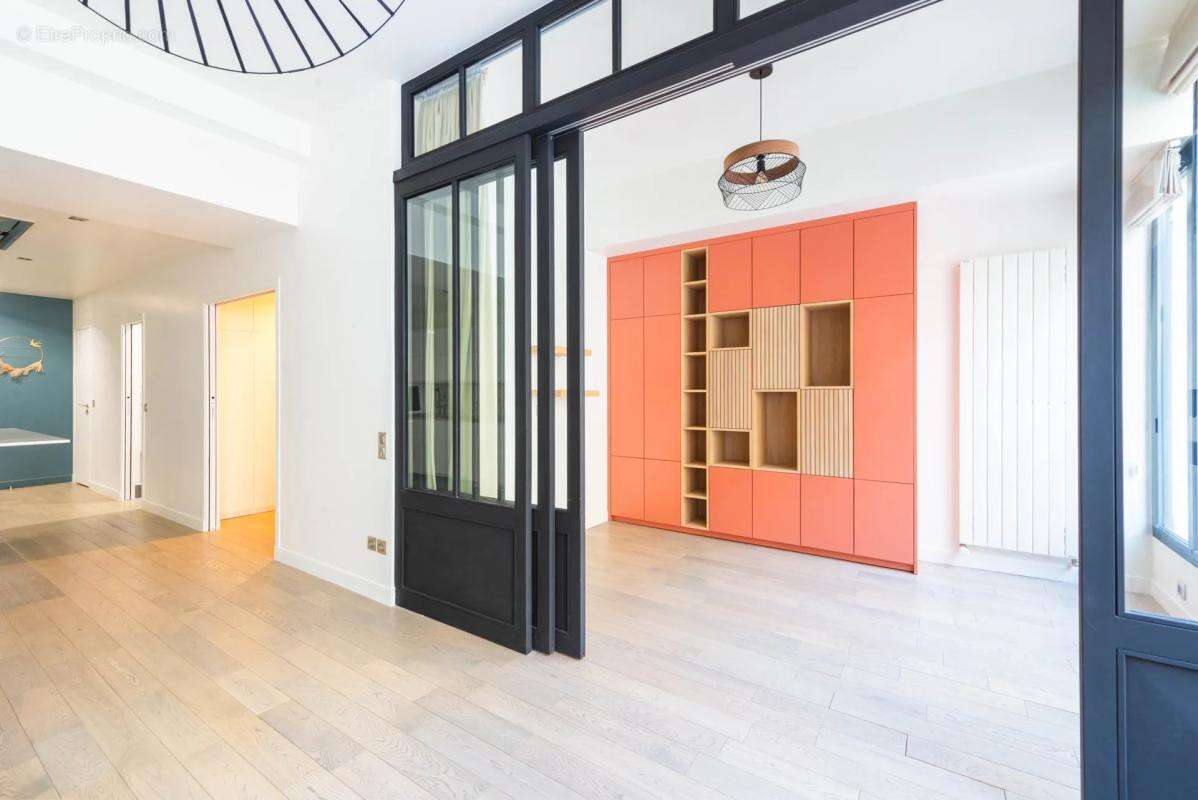 Appartement à PARIS-18E