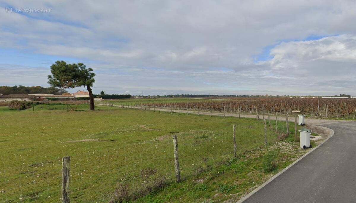 Terrain à LUDON-MEDOC