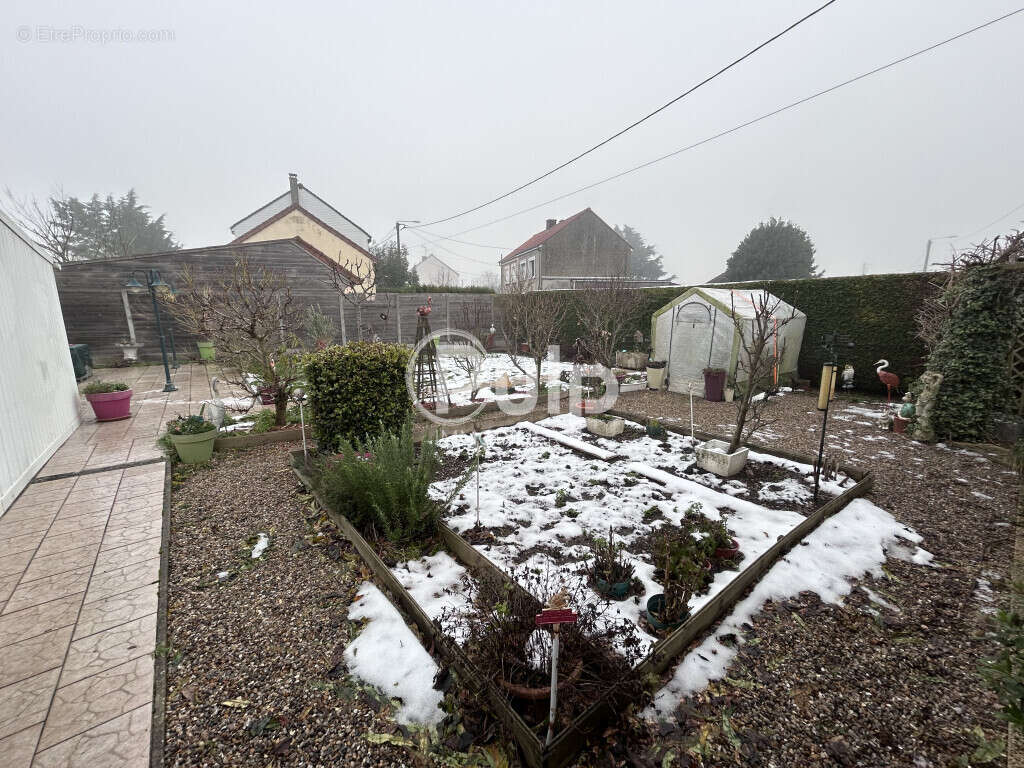 Maison à ALLOUAGNE