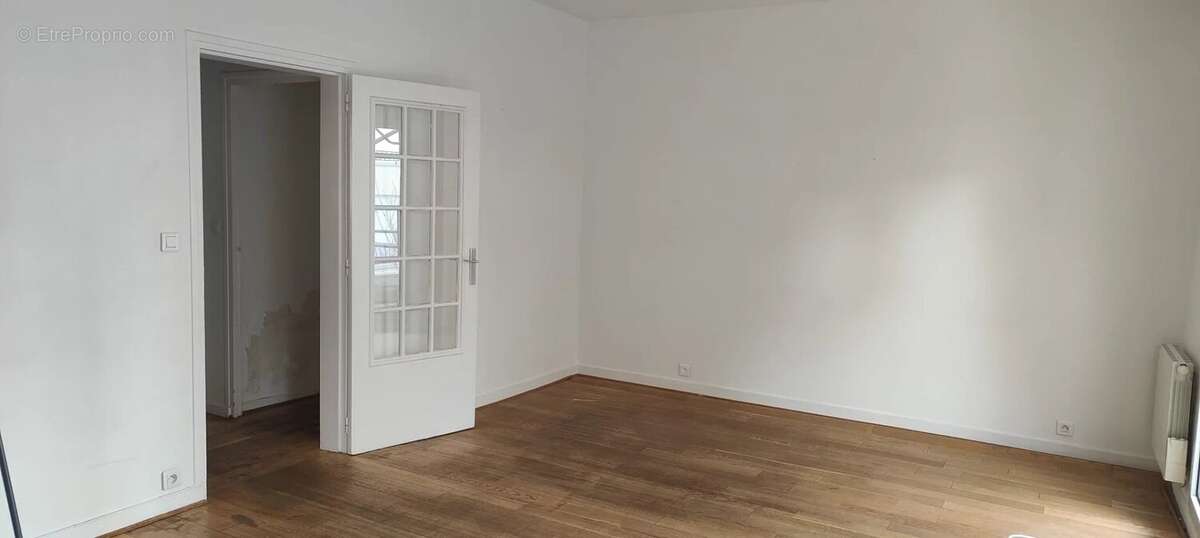 Appartement à PARIS-15E